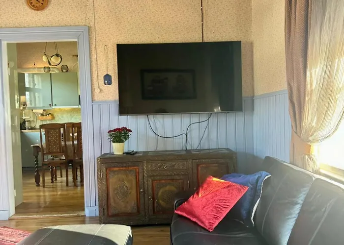 Tatil Evi Vahtitupa Tuurin Asemalla , Omakotitalo Laehellae Veljekset Keskistae *